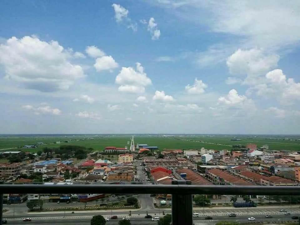 Windmill Sunrise Paddyview Homestay Sekinchan Exterior foto